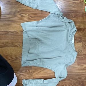 Cropped olive green long sleeve shirt